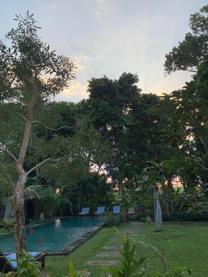 Mahamustika Riverside Canggu  Exterior photo