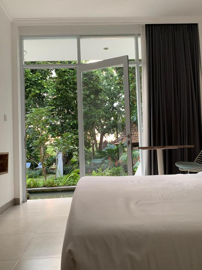 Mahamustika Riverside Canggu  Exterior photo