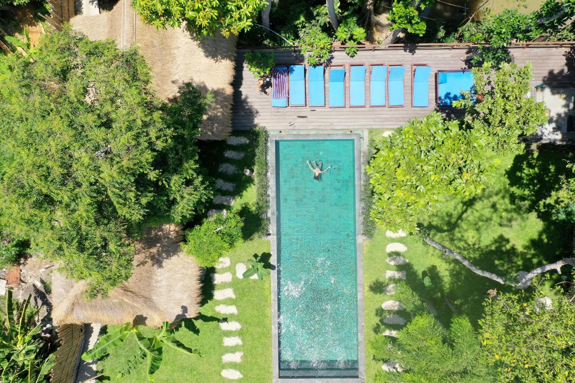 Mahamustika Riverside Canggu  Exterior photo